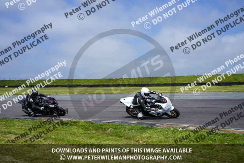 anglesey no limits trackday;anglesey photographs;anglesey trackday photographs;enduro digital images;event digital images;eventdigitalimages;no limits trackdays;peter wileman photography;racing digital images;trac mon;trackday digital images;trackday photos;ty croes